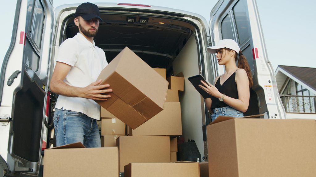 Top 5 Reasons to Choose Professional Moving and Storage Services